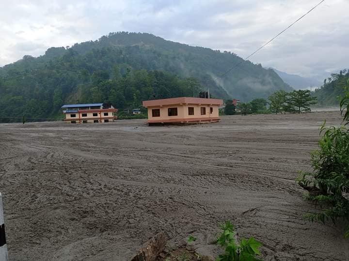 सुरुङ बन्द हुँदा मेलम्ची आयोजनामा ठूलो दुर्घटना टर्यो